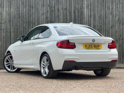 BMW 2 Series 2.0 220i M Sport Euro 6 (s/s) 2dr at 11th