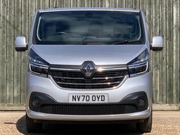 Renault Trafic 2.0 dCi ENERGY 28 Sport SWB Standard Roof Euro 6 (s/s) 5dr at 5th