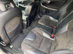 Volvo V40 2.0 D3 R-Design Nav Plus Auto Euro 6 (s/s) 5dr at 12th