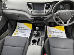 Hyundai TUCSON 1.7 CRDi Blue Drive SE Nav Euro 6 (s/s) 5dr at 2th