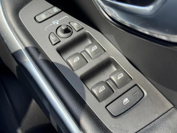 Volvo V40 1.5 T3 GPF R-Design Nav Plus Auto Euro 6 (s/s) 5dr