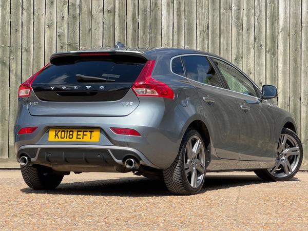 Volvo V40 1.5 T3 GPF R-Design Nav Plus Auto Euro 6 (s/s) 5dr