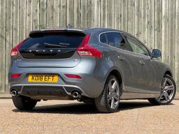 Volvo V40 1.5 T3 GPF R-Design Nav Plus Auto Euro 6 (s/s) 5dr at 3th
