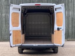 Citroen Relay 2.2 BlueHDi 35 Enterprise L3 High Roof Euro 6 (s/s) 5dr at 36th