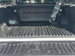 Mitsubishi L200 2.4 DI-D DC Barbarian 4WD Euro 6 4dr at 33th
