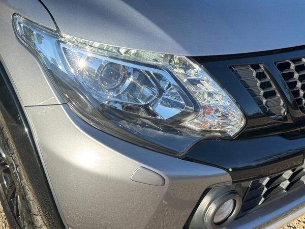 Mitsubishi L200 2.4 DI-D DC Barbarian Black Auto 4WD Euro 6 4dr (Roll Top)