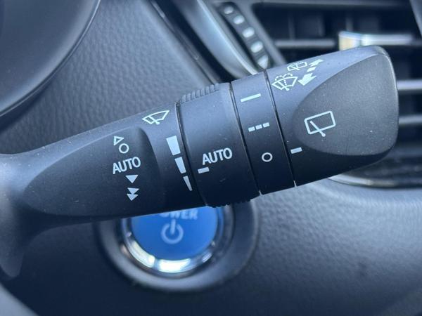 Toyota C-HR 1.8 VVT-h Dynamic CVT Euro 6 (s/s) 5dr