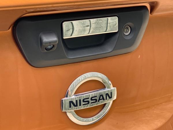 Nissan Navara 2.3 dCi Tekna 4WD Euro 6 (s/s) 4dr