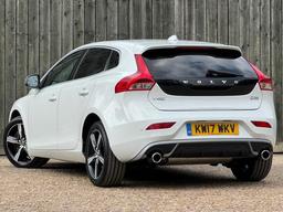 Volvo V40 2.0 D3 R-Design Nav Plus Auto Euro 6 (s/s) 5dr at 11th
