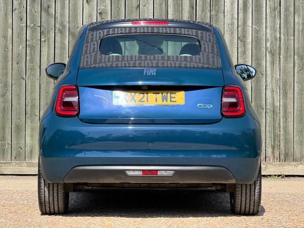Fiat 500e C 42kWh La Prima Auto 2dr