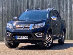 Nissan Navara 2.3 dCi Tekna Auto 4WD Euro 6 4dr at 5th