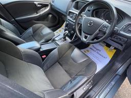Volvo V40 1.5 T3 GPF R-Design Nav Plus Auto Euro 6 (s/s) 5dr at 4th