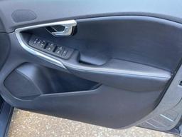 Volvo V40 1.5 T3 GPF R-Design Nav Plus Auto Euro 6 (s/s) 5dr at 43th