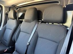 Renault Trafic 2.0 dCi ENERGY 28 Black Edition SWB Standard Roof Euro 6 (s/s) 5dr at 26th