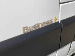 Renault Master 2.3 dCi 35 Business+ FWD MWB Medium Roof Euro 6 4dr at 34th