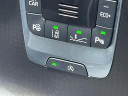 Volvo V40 1.5 T3 GPF R-Design Nav Plus Auto Euro 6 (s/s) 5dr at 23th
