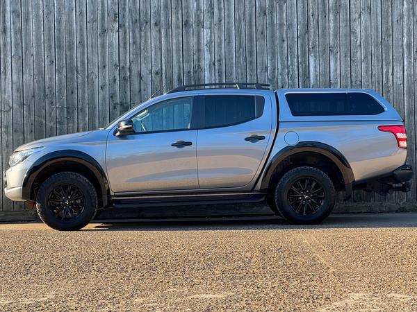 Mitsubishi L200 2.4 DI-D DC Barbarian Black Auto 4WD Euro 6 4dr (Roll Top)