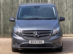 Mercedes-Benz Vito 2.0 119 CDI Premium Crew Van G-Tronic RWD L2 Euro 6 (s/s) 5dr (LWB) at 5th