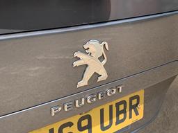 Peugeot Expert 2.0 BlueHDi 1200 Asphalt Standard Panel Van EAT8 MWB Euro 6 (s/s) 6dr at 45th