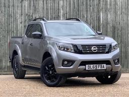 Nissan Navara 2.3 dCi N-Guard Auto 4WD Euro 6 4dr at 0th