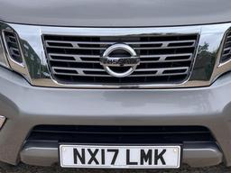 Nissan Navara 2.3 dCi Tekna 4WD Euro 6 (s/s) 4dr at 23th