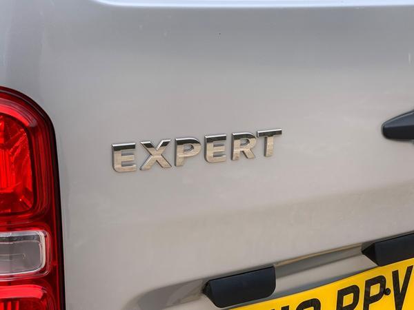 Peugeot Expert 1.6 BlueHDi 1000 Professional Standard Panel Van MWB Euro 6 (s/s) 6dr