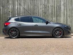 Ford Focus 2.3T EcoBoost ST Euro 6 (s/s) 5dr at 14th