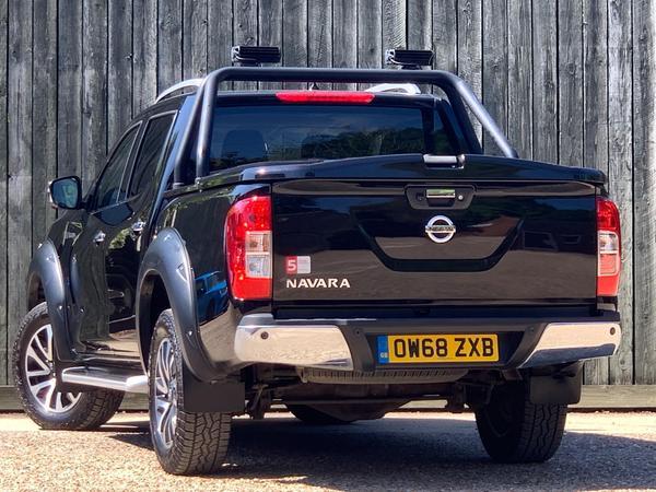 Nissan Navara 2.3 dCi Tekna Auto 4WD Euro 6 4dr